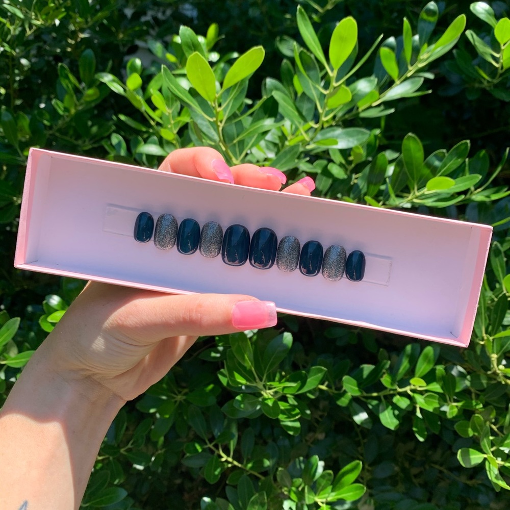 “Midnight Hallow🌿” Press on nails